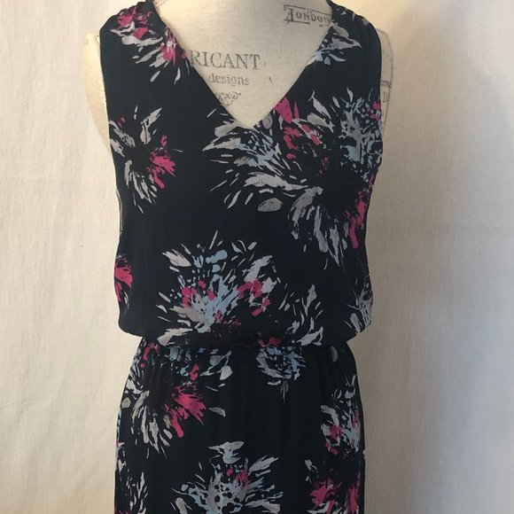 Banana Republic Long Sleeveless Flowy Summer Dress: Size M - Picture 2 of 12